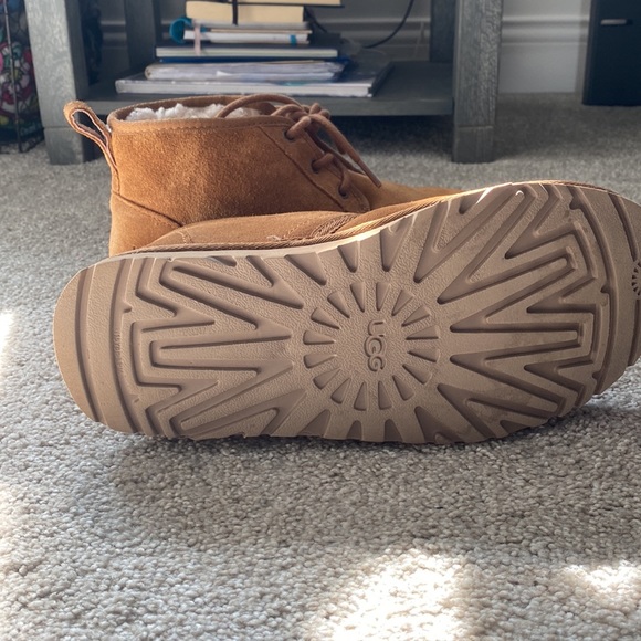 UGG Women’s Neumel Boot in Chestnut - Picture 4 of 4